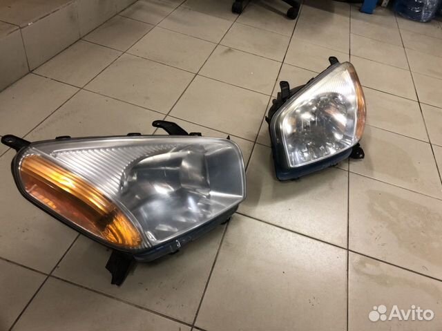 Фара toyota rav 4 2001 год