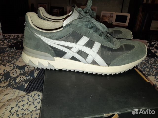 Кроссовки Asics