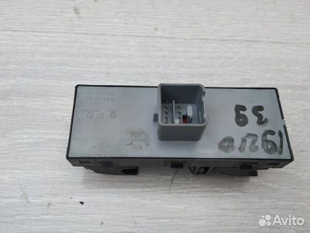 Блок стеклоподъемников 1K4959857A VW Passat (B6) 2
