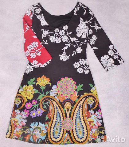 Платье Desigual. Размер: 42 (S) Платье Desigual. Размер: 42 (S)