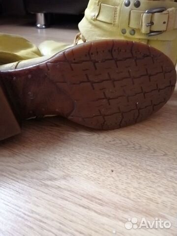 Стильные высокие ботинки