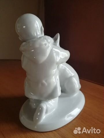 Статуэтка 