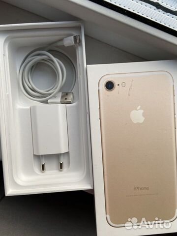 Телефон iPhone 7 Телефон iPhone 7