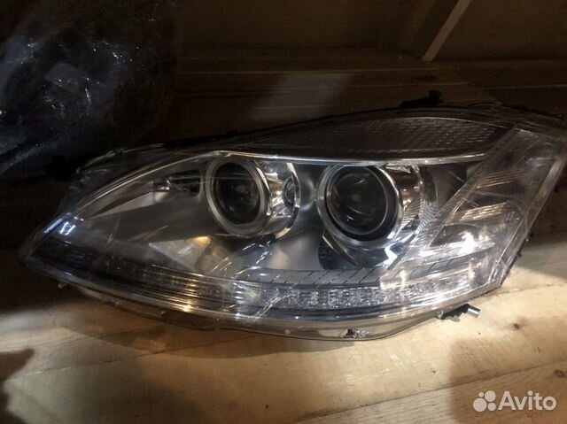 Фара левая Мерседес 221 Mercedes 221 Фара левая Мерседес 221 Mercedes 221