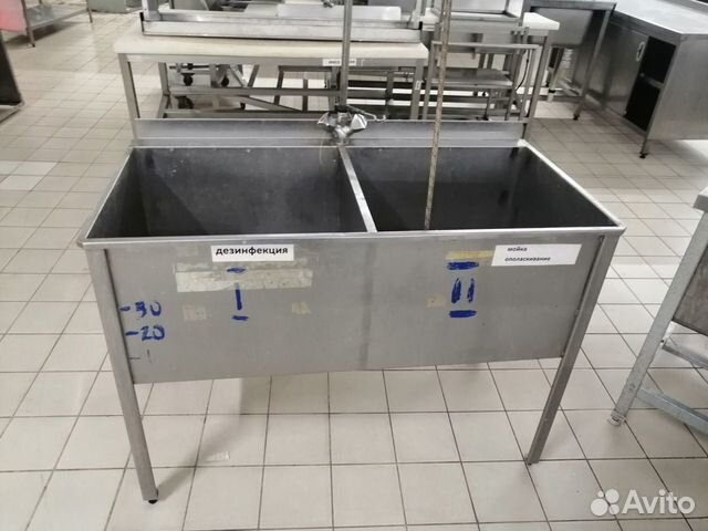 Стол из нержавейки с полкой 1200/700 Стол из нержавейки с полкой 1200/700