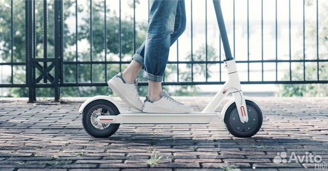 Электросамокат Xiaomi Mijia M365 Electric Scooter