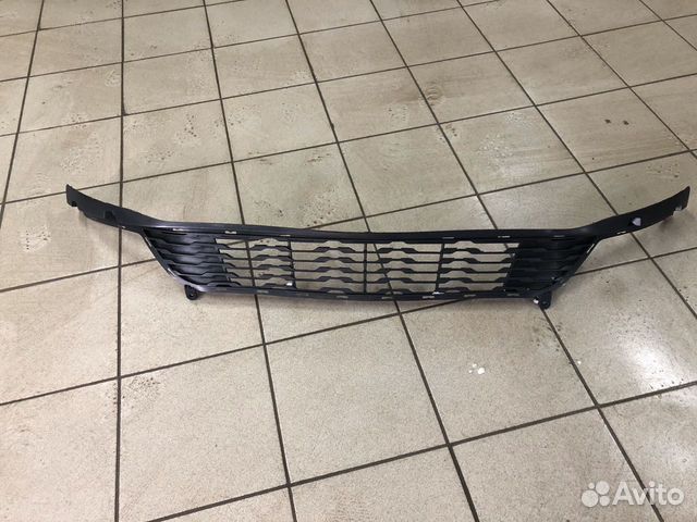 Решетка переднего бампера Kia Rio с 2011 по 2014 г