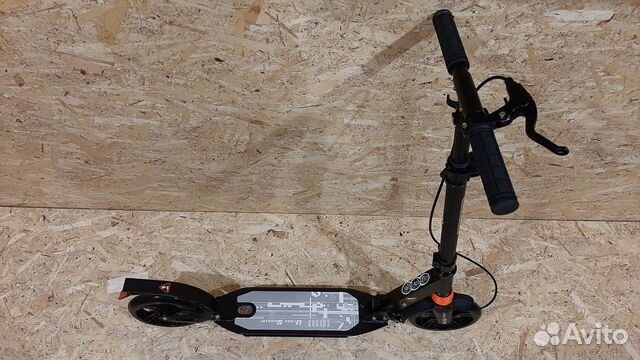 Самокат. Scooter Urban. С ручным тормозом Самокат. Scooter Urban. С ручным тормозом