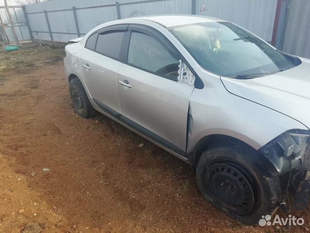 Renault Fluence дверь запчасти