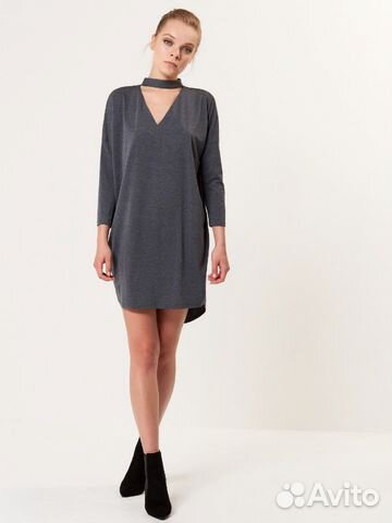 Платье с чокером Mohito