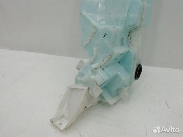 Бачок омывателя передний Lexus Lx 3 2007