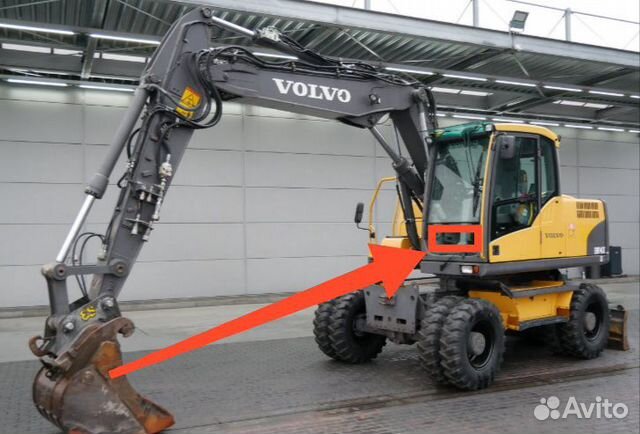 Стекло лобовое низ для volvo EW140C Стекло лобовое низ для volvo EW140C
