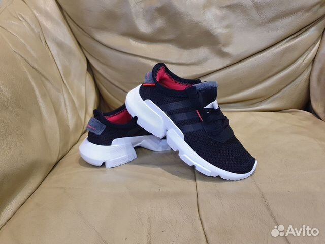 Кроссовки Adidas новые детские 31 р Кроссовки Adidas новые детские 31 р