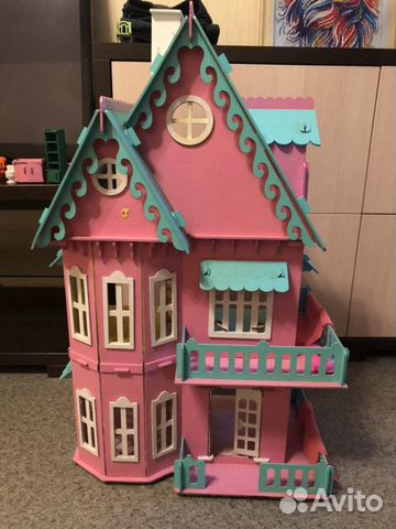 Домик кукольный