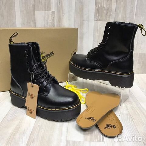 Ботинки Dr. Martens черные на платформе