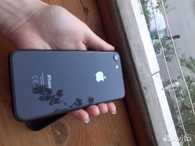 iPhone 8 64Gb iPhone 8 64Gb