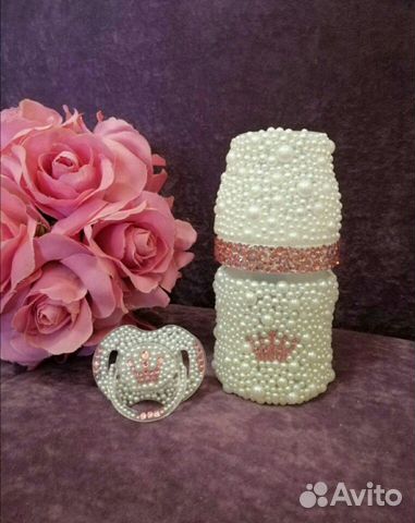 Бутылочка,соска в стразах и жемчуге Бутылочка,соска в стразах и жемчуге