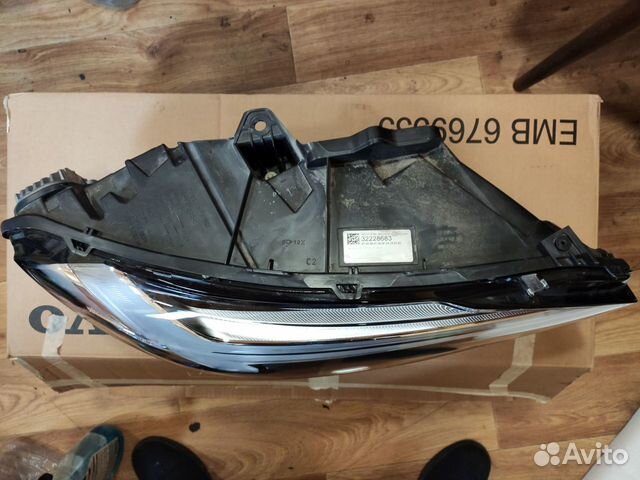 Фара правая вольво S90 V90 2016-2020 Фара правая вольво S90 V90 2016-2020