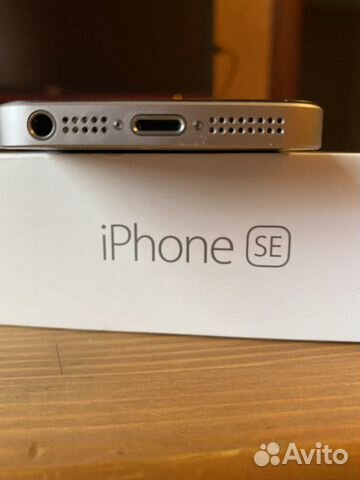 Телефон iPhone se 128 Gb Телефон iPhone se 128 Gb