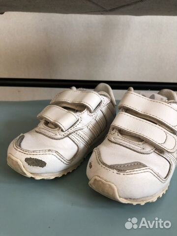 Кроссовки adidas кожаные 20 р Кроссовки adidas кожаные 20 р