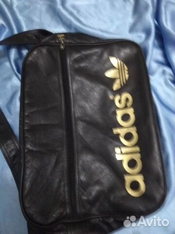 Сумка Adidas на ремне, оригинал 36х30 см Сумка Adidas на ремне, оригинал 36х30 см