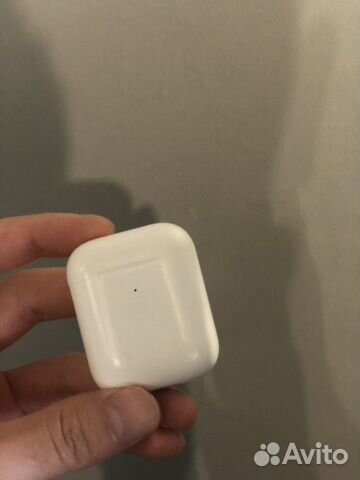 AirPods 2 кейс только