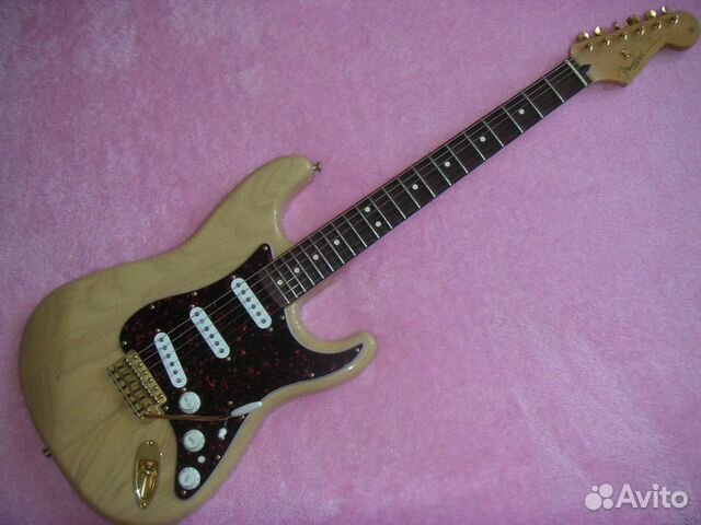 Fender Stratocaster Deluxe scalloped Fender Stratocaster Deluxe scalloped