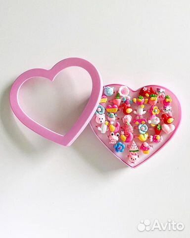 Браслеты и колечки детские. Новые