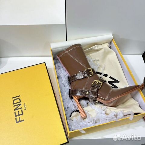 Сапоги из лакированной кожи Fendi