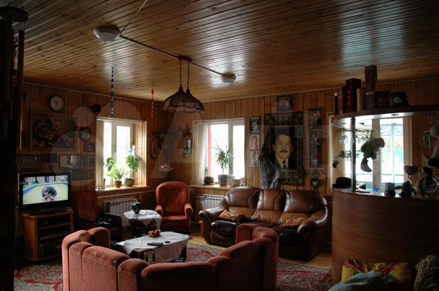 Дом 144 м² на участке 15 сот.