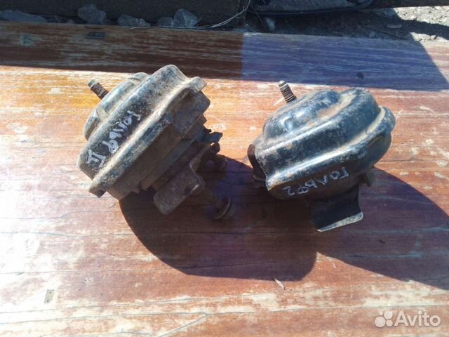 Подушка двигателя Volkswagen Golf 2