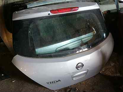 Крышка багажника Ниссан тиида,Nissan tiida 2008г