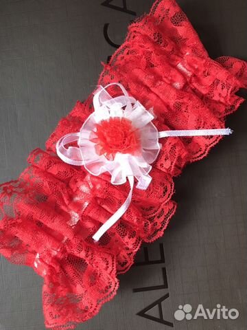 Свадебная подвязка красная