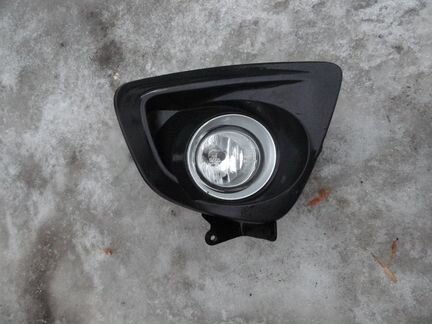 Противотуманка мазда 2