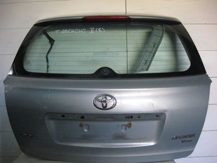 Дверь багажника со стеклом Тойота Авенсис 2