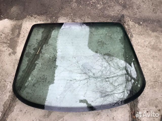 Стекло заднее Audi A80 80 B3 1986-1991