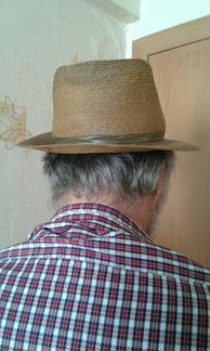 Шляпа из соломы