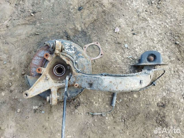 Кулак поворотный задний BMW E46