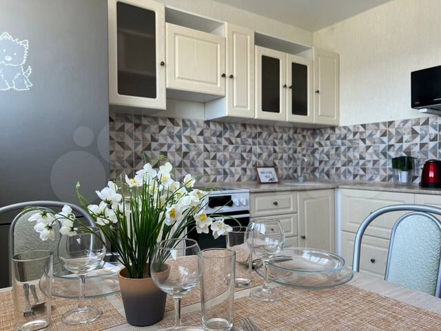 2-к. квартира, 65 м², 9/15 эт.