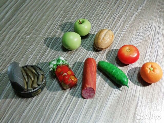 Миниатюры из полимерной глины и мини-лента