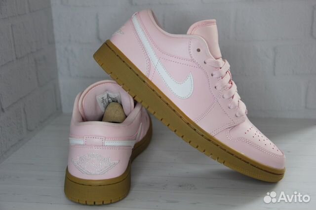 Jordan 1 Low Arctic Pink Gum W 6 us(w) / 4.5 us