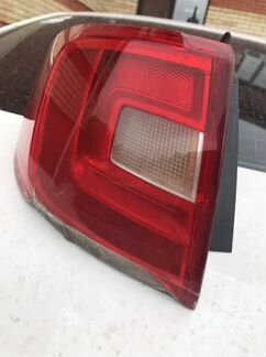Фонарь левый наружний jetta 6