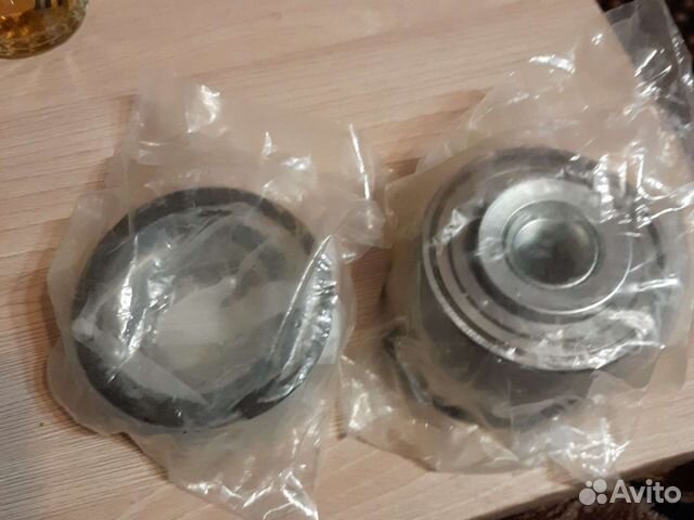 Продам ступичный подшипник на ford maverick