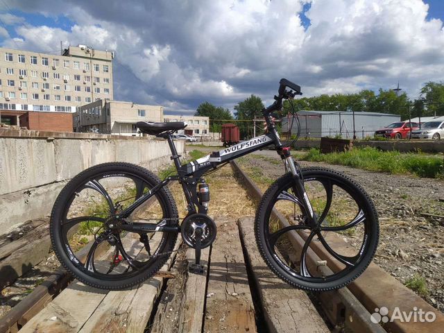 Велосипед на литых дисках 26