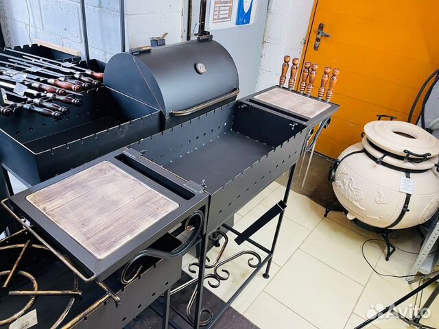 Полка для мангаля с держателем шампуров