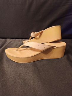 Сланцы/Шлёпки женские р.39