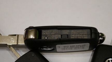 Ключ оригинал Фольксваген 5K0 837 202 AD/Q/CT