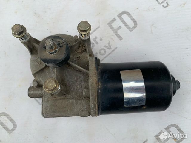 Моторчик трапеции дворников (стеклоочистителя)