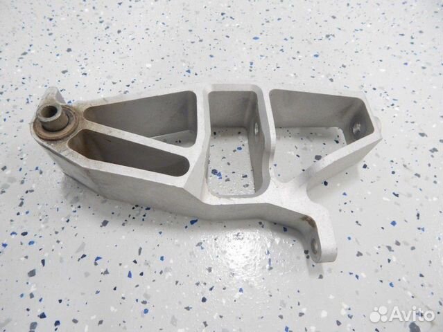 Цапфа поворотная правая Polaris 1823802