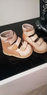 Ортопедические сандалии